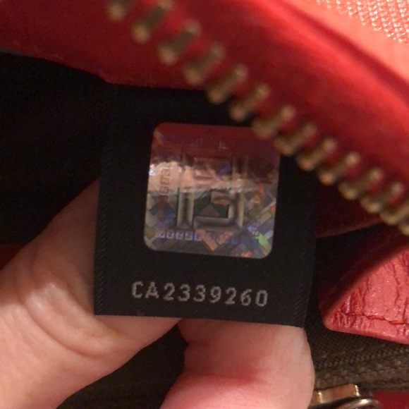 Red FENDI wallet - Picture 3 of 3